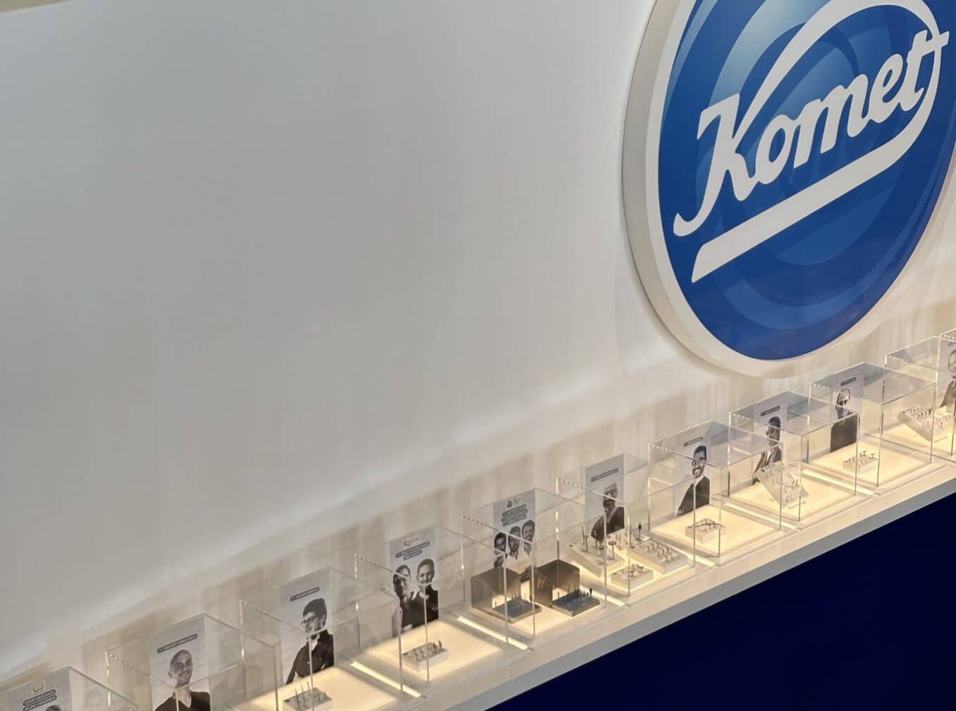 KOMET